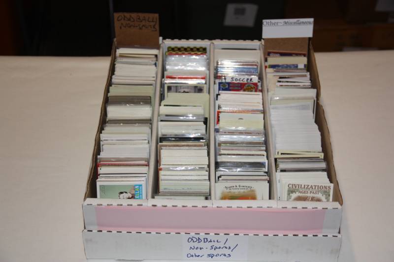 lot 64 image: Lot of Non Sports Cards  2500 Cards