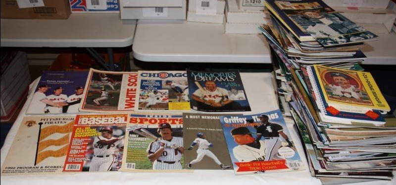 lot 73 image: Baseball Publications Lot 120 Items