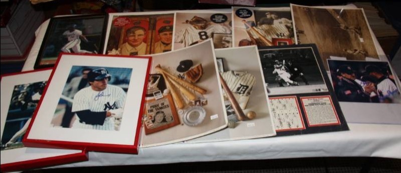 lot 103 image: Baseball Photo lot  11 Items