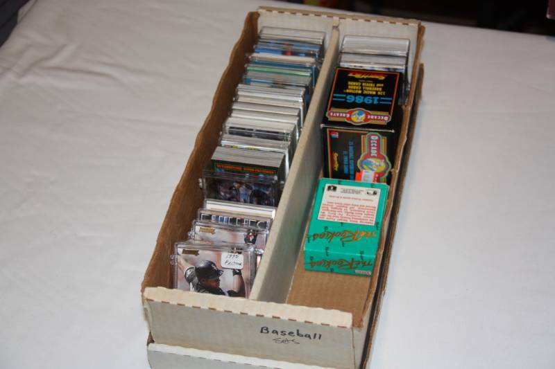 lot 104 image: Lot of 22 Small Baseball Card Sets