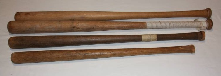 lot 116 image: Vintage Wooden Baseball Bat Lot 1960s 1970s  4 Items
