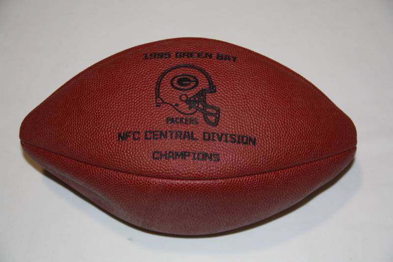 lot 122 image: 1995 Green Bay Packers Promotional Football