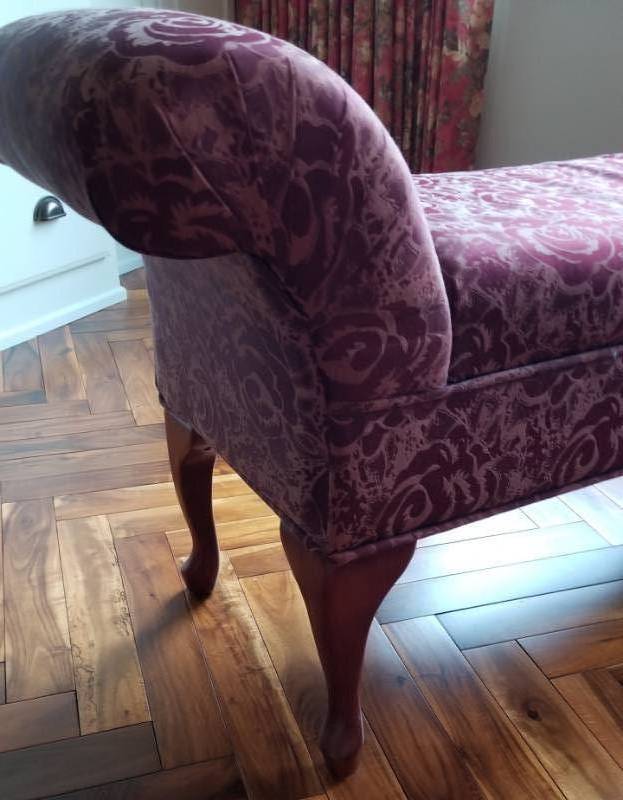lot 11 image: Burgundy Upholstered Bench with Storage Compartment
