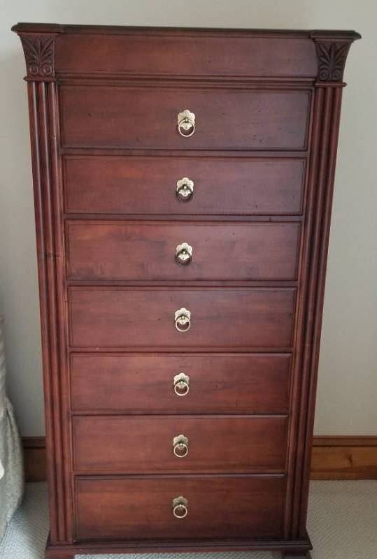 Ethan Allen British Clics Collection 7 Drawer High Boy