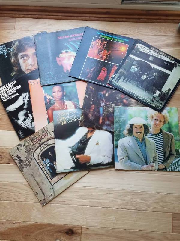 lot 58 image: 50 Vinyl Record Collection of LPs and 45s