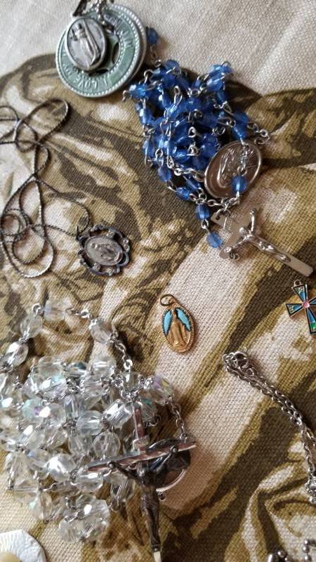 lot 84 image: Vintage Catholic Religious Item Collection including 14K Gold Cross