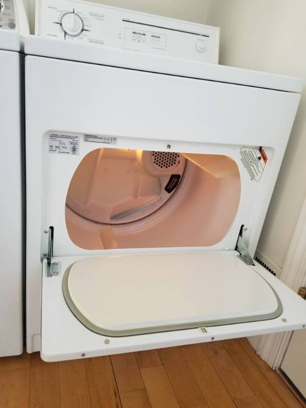 lot 68 image: KitchenAid Gas Dryer Model KGYS677EQ2