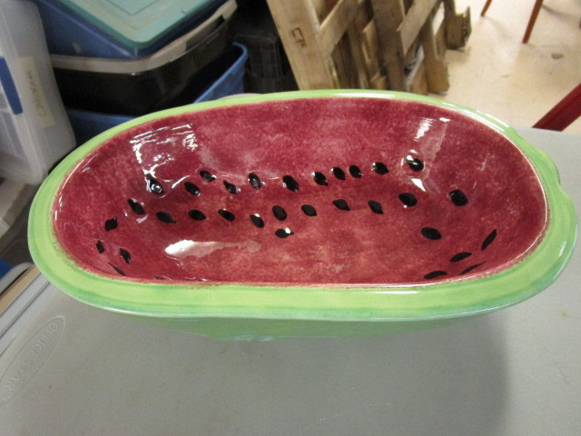 lot 122 image: WATERMELON BOWL, HAND CHOPPERS AND UTENSILS