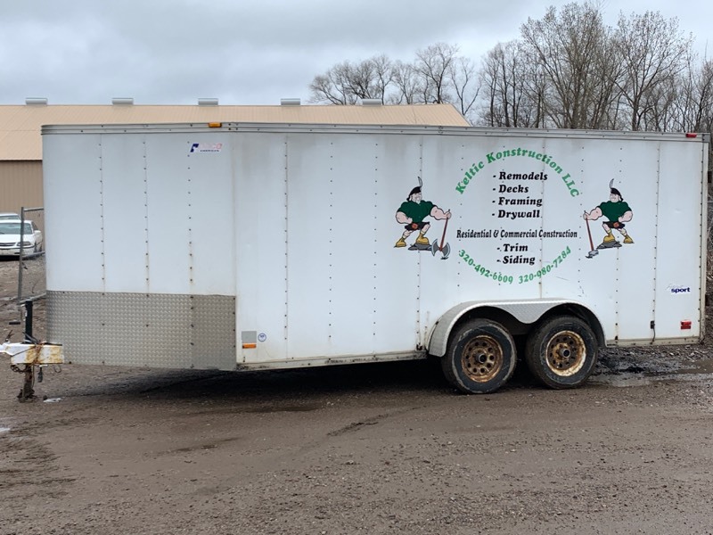 lot 2 image: 2005 Pace American Enclosed Trailer