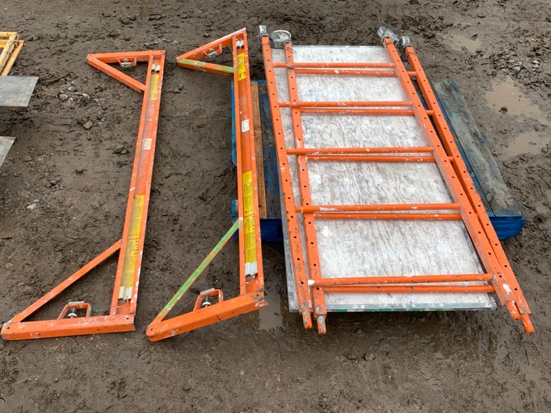 lot 9 image: (1) Set Of Commercial Construction Scaffolding