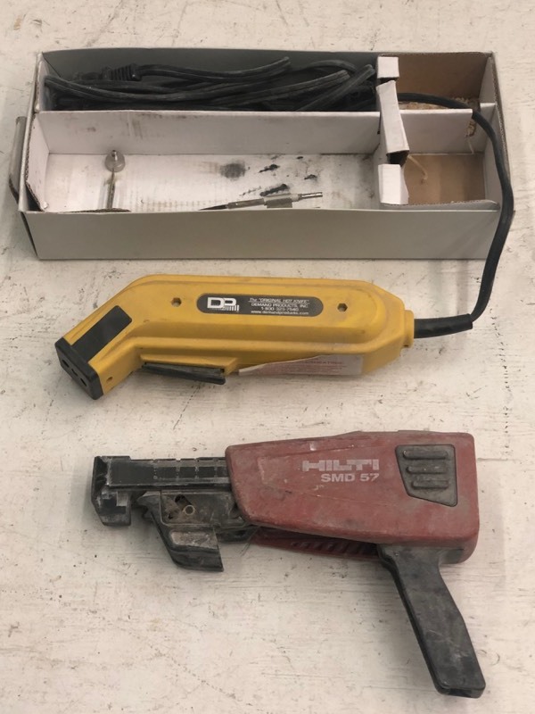 lot 29 image: Demand Hot Knife Set & Hilti Tool