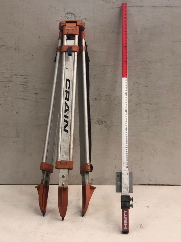lot 43 image: Crain Laser-Level Tri-Stand With Hilti Measuring Stick