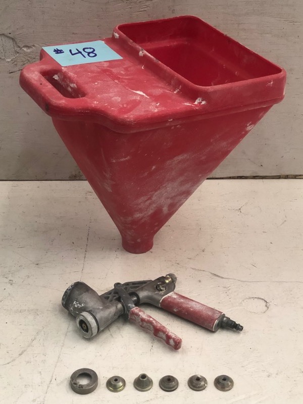 lot 48 image: Wall-Board Texture Sprayer Set