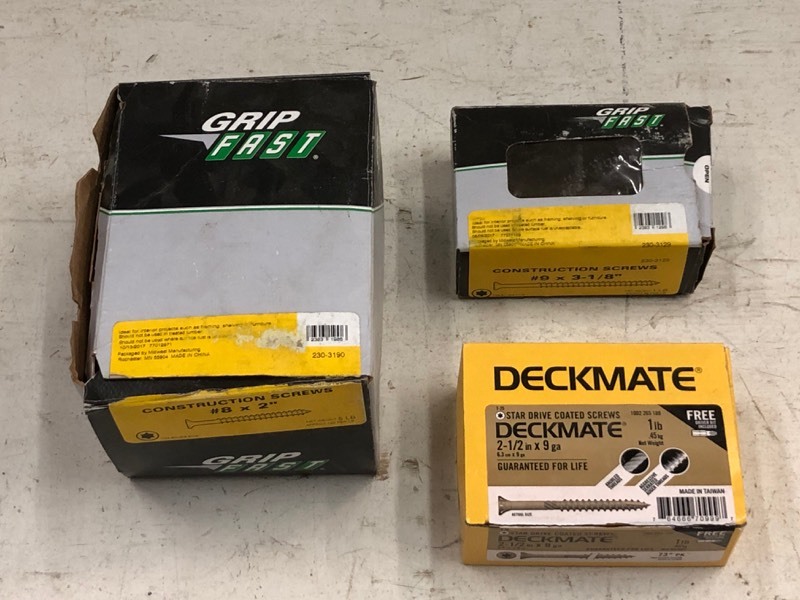 lot 79 image: Flat Of Assorted Construction Screws & Deck Screws