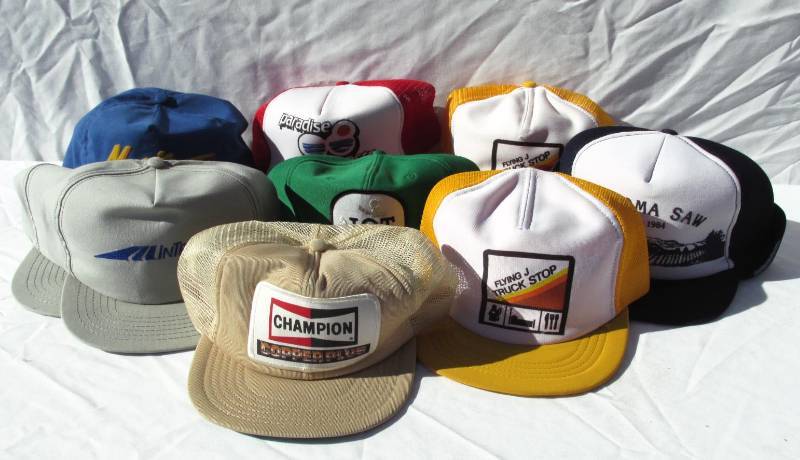 lot 21 image: Lot of Vintage Trucker and Baseball Hats