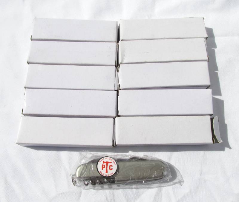 lot 59 image: Lot of New Vintage Swiss Army Style Multi-function Knives