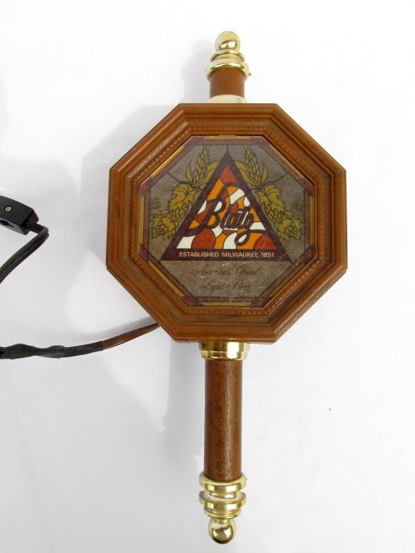 lot 95 image: Vintage Blatz Beer Bar Sign