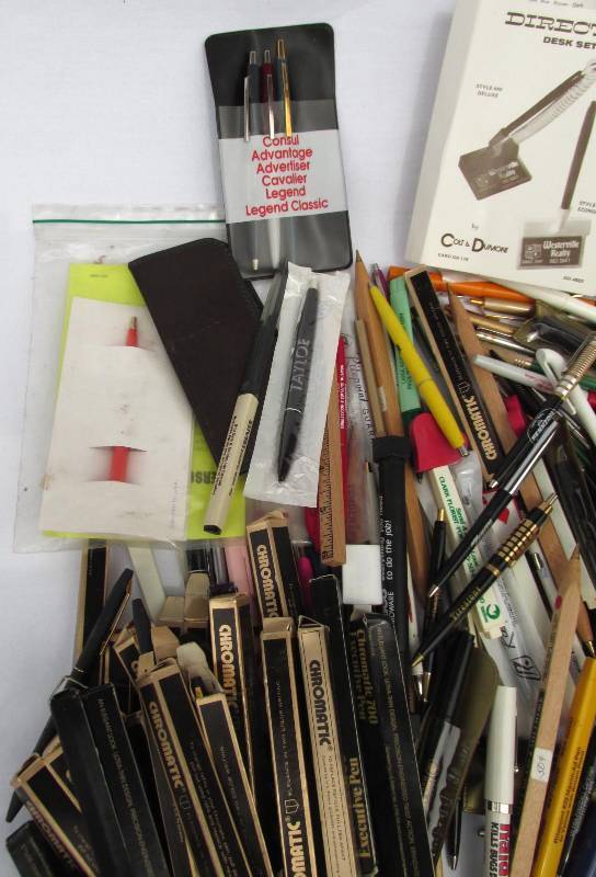 lot 99 image: Lot of Vintage Advertisement and Salesman Sample Pens and Pencils