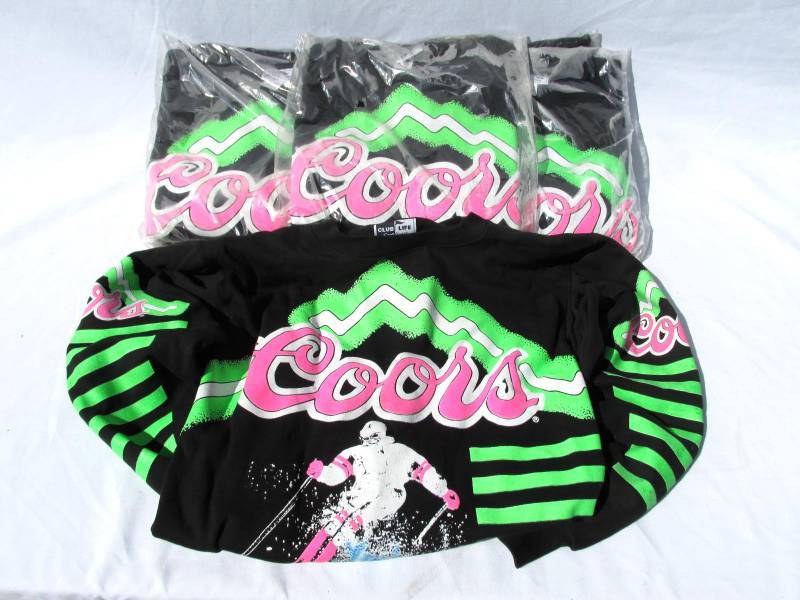 lot 10 image: Lot of New Vintage 1980s Coors Beer Skiing Sweatshirts