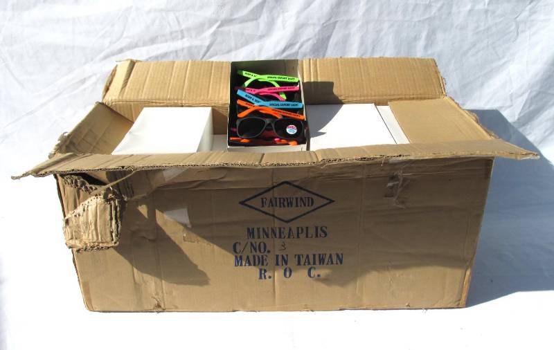 lot 65 image: Huge Case of New Vintage 1990s Special Export Light Beer Sunglasses