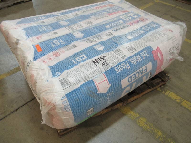lot 50 image: Owens-Corning E61 Fiberglass Eco Touch Insulation Batts - 5 Packages, 8 PcsPackage.
