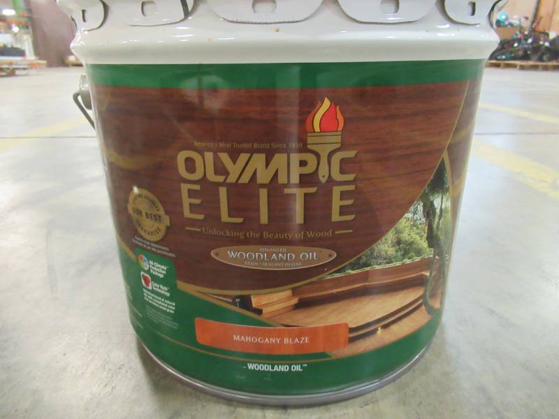 lot 205 image: Olympic Elite 3 gal. Mahogany Blaze Woodland Oil Transparent Advanced Exterior Stain and Sealant in One, 80103-03