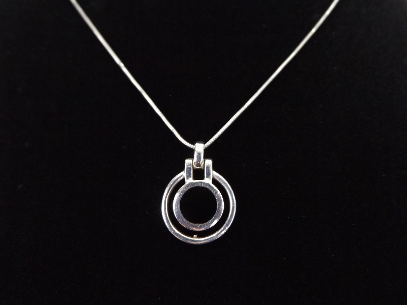 lot 19 image: .925 Sterling Silver Modernist Inlayed Black Onyx Pendant Necklace