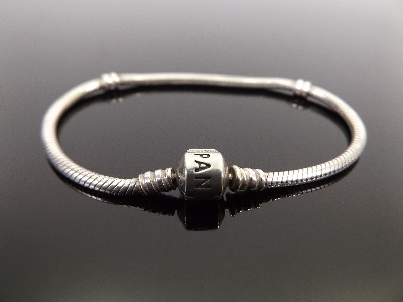 lot 25 image: .925 Sterling Silver PANDORA 7.5 Bracelet