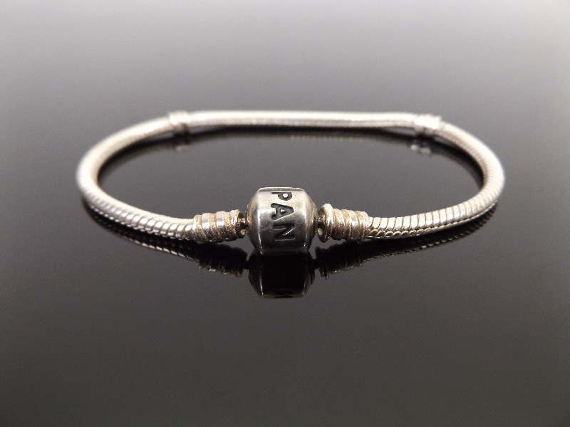 lot 27 image: .925 Sterling Silver PANDORA 7.125 Bracelet