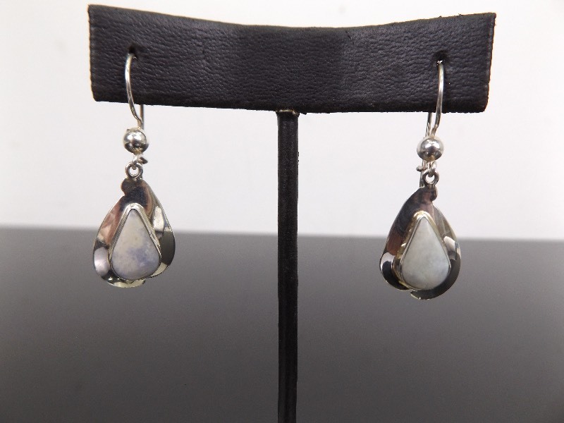 lot 83 image: .925 Sterling Silver Magnesite Pear Cabochon Dangle Earrings