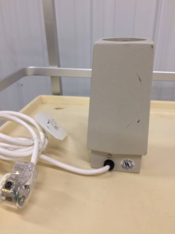 lot 9 image: Echowarm GW2E Gel Warmer - Working Condition