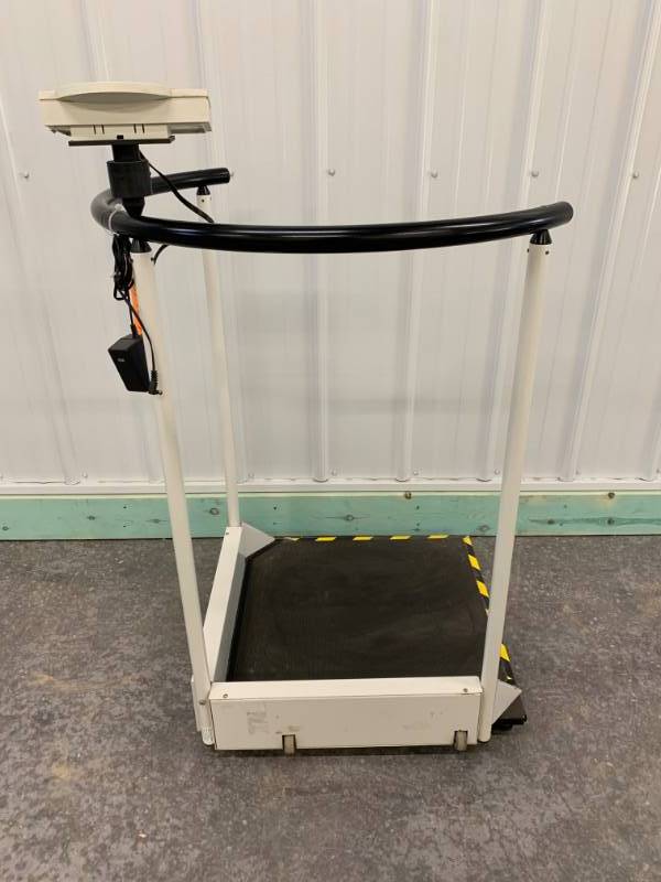 Seca 644 Multifunctional 660lb Capacity Hand Rail Large Platform Scale - Even People With Balance Issues Can Safely Weigh Themselves Excellent Working Condition&nbsp&nbsp