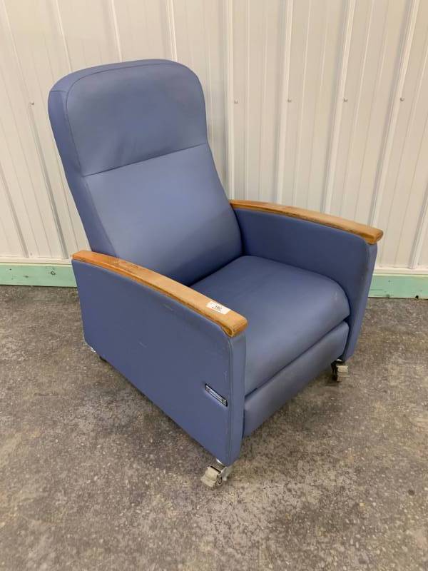 Very Nice Mobile Geri Chair Recliner - Wood Has Wear To Arms Otherwise No Tears To Upholstery