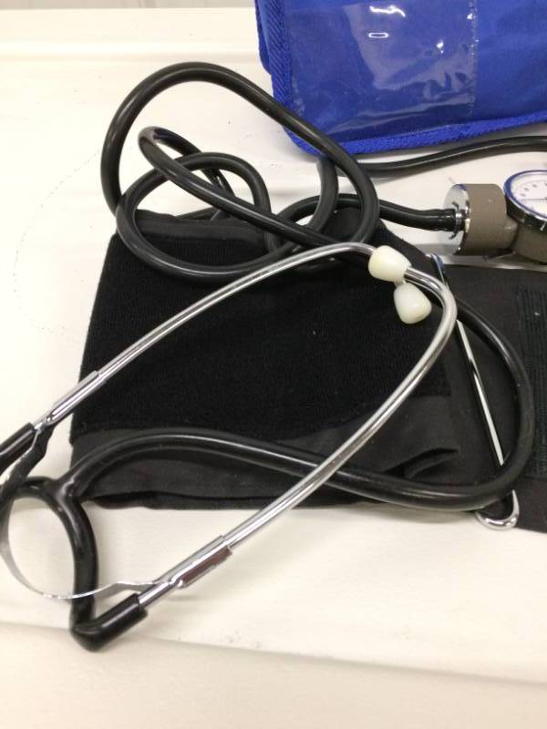 lot 22 image: Marshall Sphygmomanometer Blood Pressure Pump Gauge 