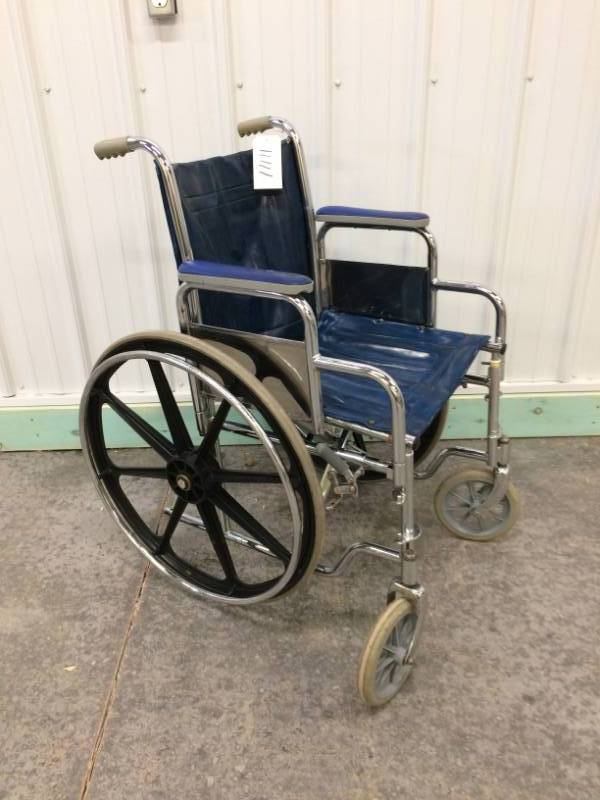 lot 2 image: Wheelchair
