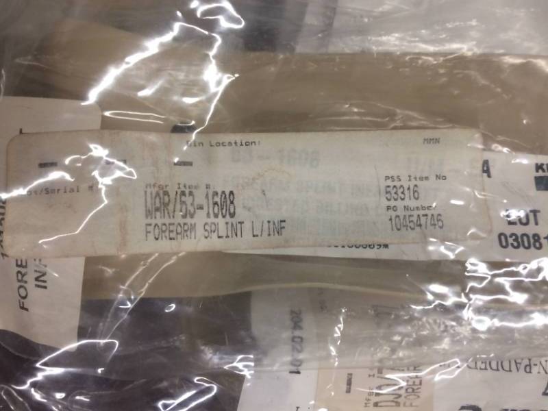lot 46 image: LOT OF NEW MEDICAL SPLINTS