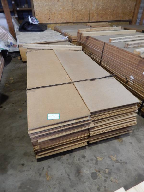 lot 9 image: 18 Hardboard Sheeting