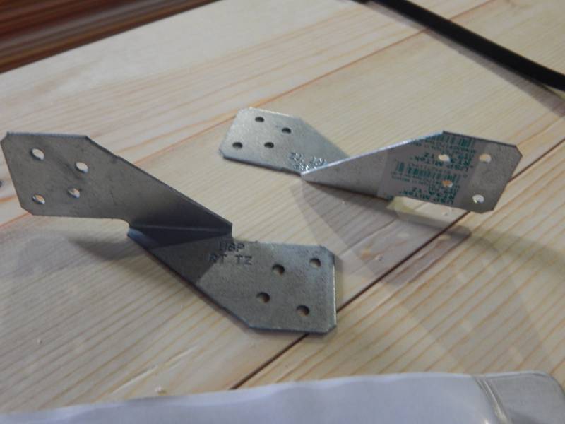 lot 62 image: Rafter TieHurricane Connectors RT3A-TZ