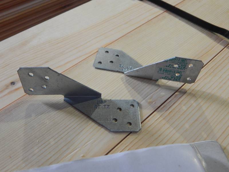 lot 63 image: Rafter TieHurricane Connectors RT3A-TZ