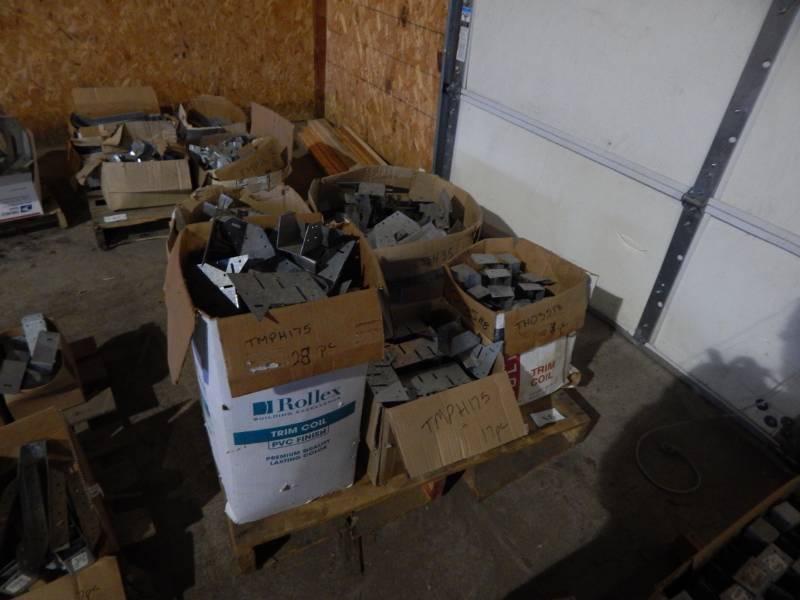 lot 85 image: 1 Pallet of various Metal Construction Hangers