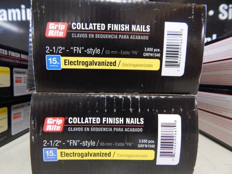 lot 90 image: 15 Gauge Angled Finish Nails