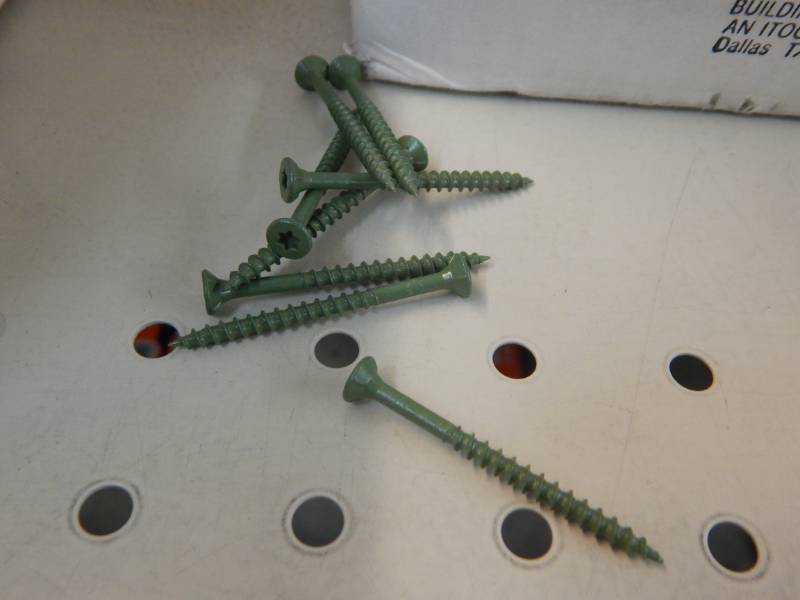 lot 100 image: 1-34 Torx Head Screws