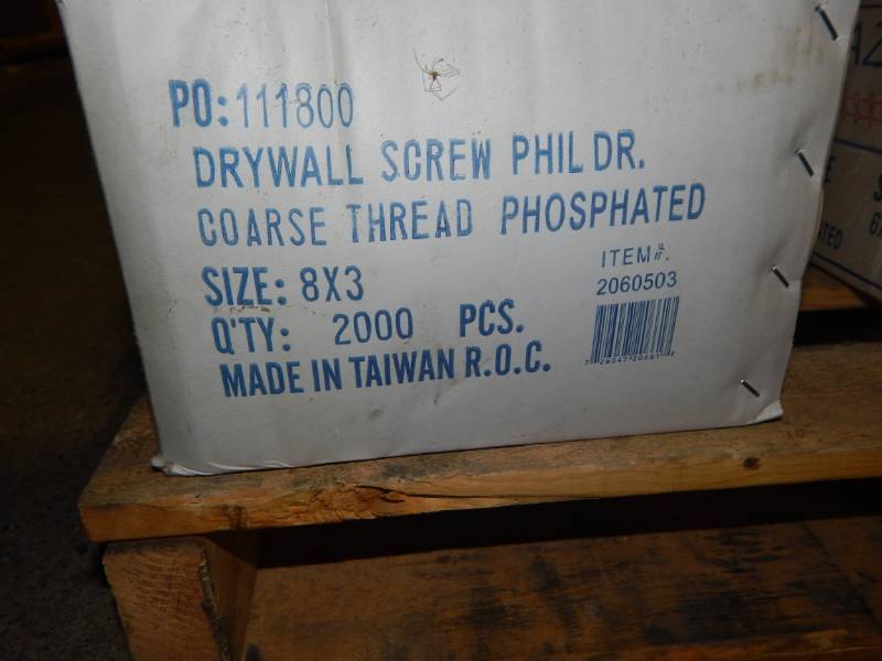 lot 110 image: 3 Drywall Screws