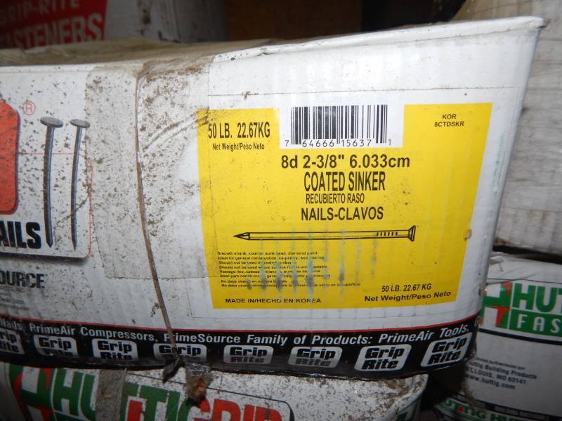 lot 115 image: 8d cement coated sinker nails
