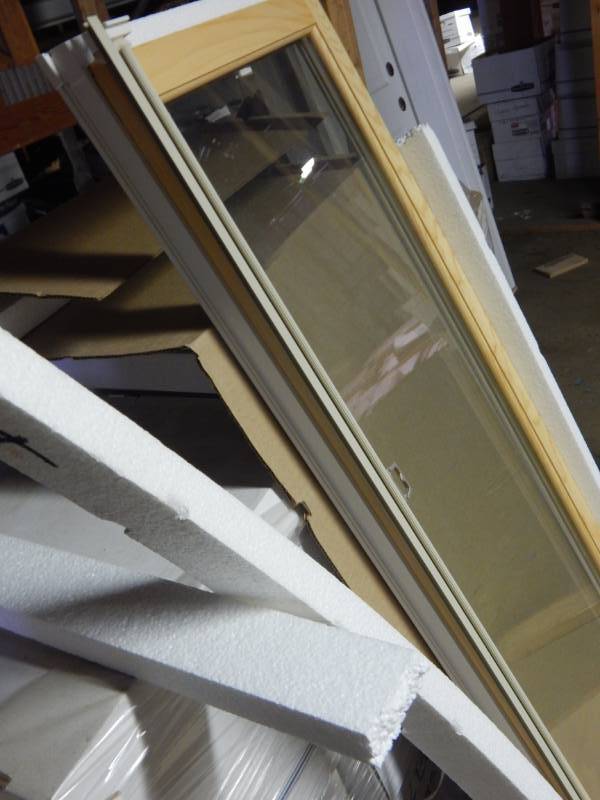 lot 163 image: Integrity glider sash