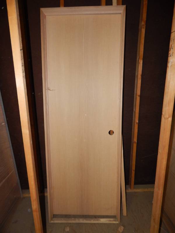 lot 173 image: 24 Oak Prehung