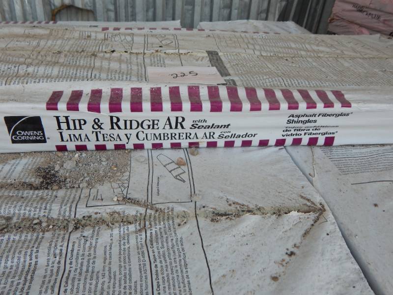 lot 225 image: Owens Corning Quarry Gray Hip and Ridge