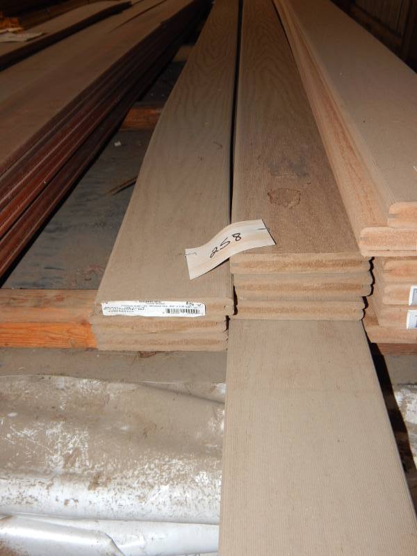 lot 258 image: 54 x 6 Composite Decking