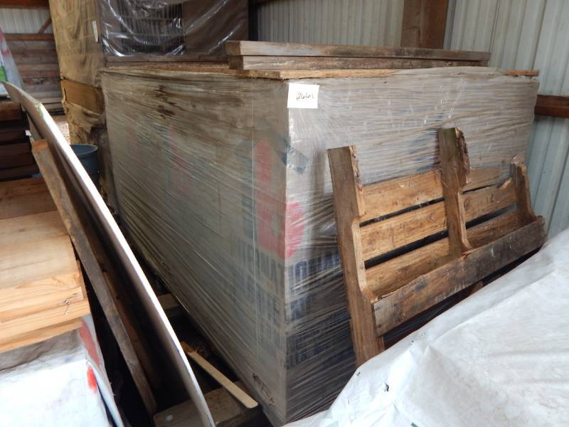 lot 266 image: 4 x 8 x 2532 Builtrite