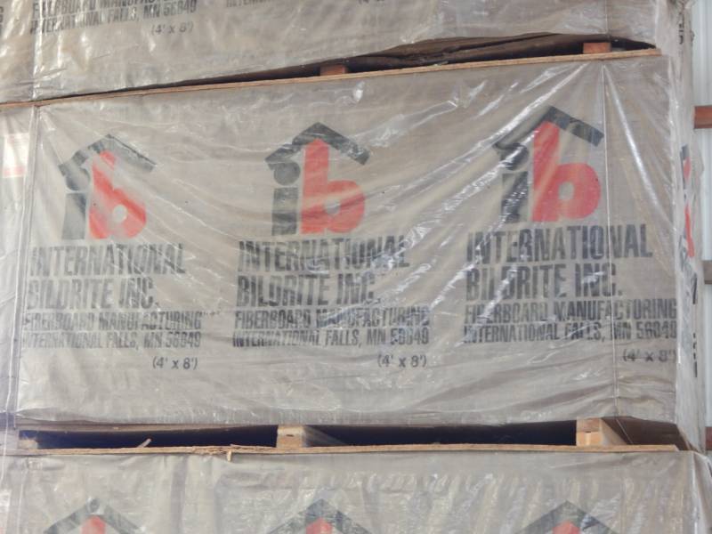 lot 268 image: 4 x 8 x 2532 Builtrite